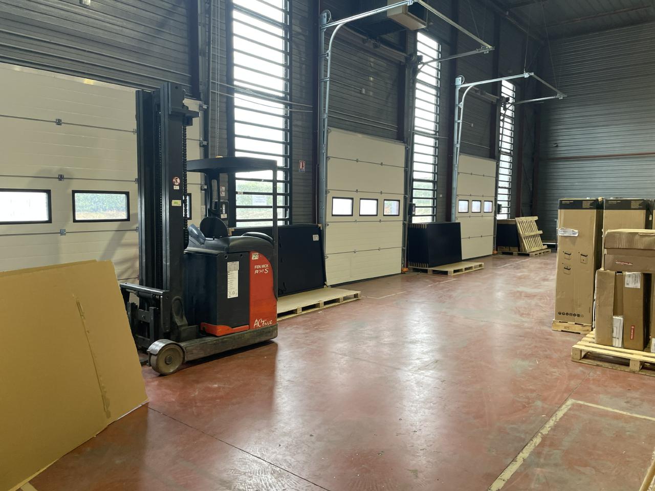Local d'activité Tremblay-en-France 2260m² Location local d'activité Tremblay-en-France Seine-Saint-Denis OLACT2421376 1